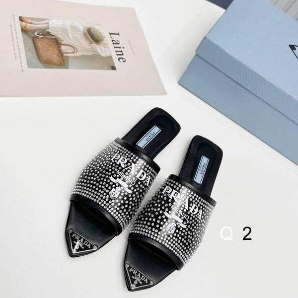 Picture of Prada Slippers _SKUPradasz35-39HY0108188